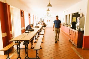 thumbnail: Restaurant