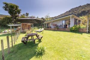 thumbnail: Terrace/patio