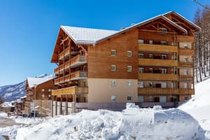 thumbnail: Ski hill