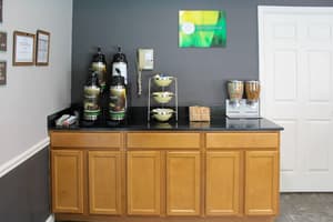 thumbnail: Breakfast area