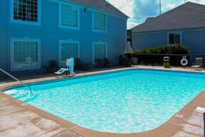 thumbnail: Pool