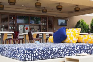 thumbnail: Bar (on property)