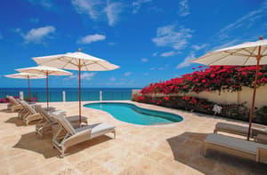 thumbnail: Outdoor dining