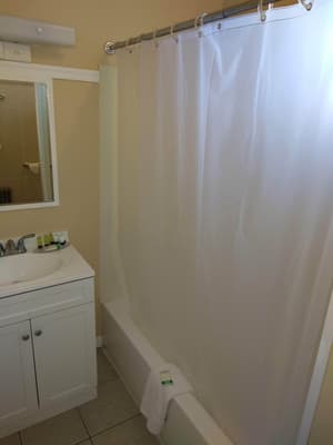 thumbnail: In-room dining