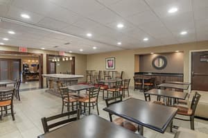 thumbnail: Breakfast area