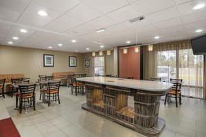 thumbnail: Breakfast area