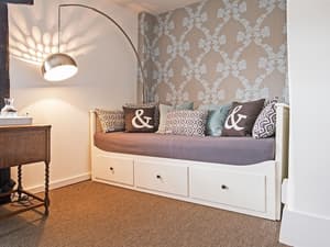 thumbnail: Interior