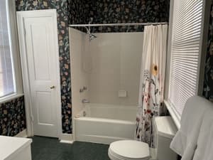 thumbnail: Bathroom