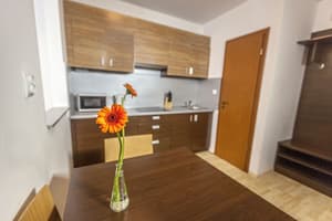 thumbnail: In-room dining