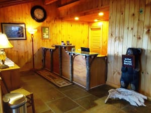 thumbnail: Interior entrance