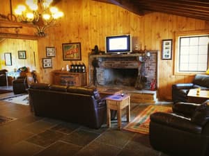 thumbnail: Lobby sitting area