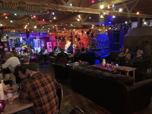 thumbnail: Restaurant