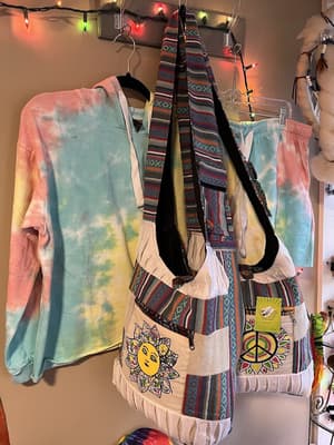 thumbnail: Designer store