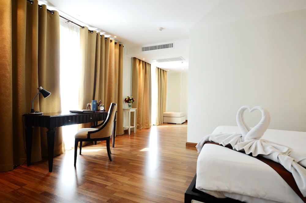 In-room business center