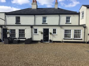 thumbnail: Exterior