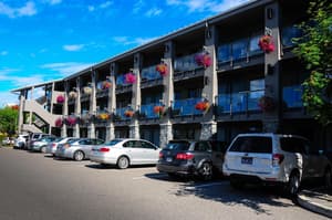 thumbnail: Exterior