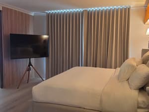 thumbnail: Front of property