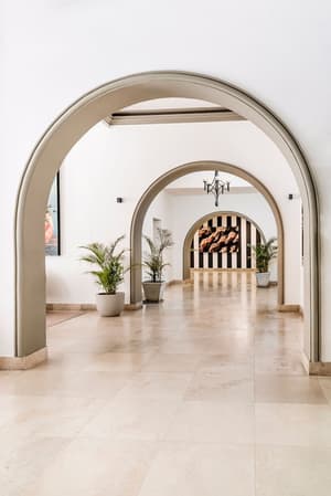 thumbnail: Hallway