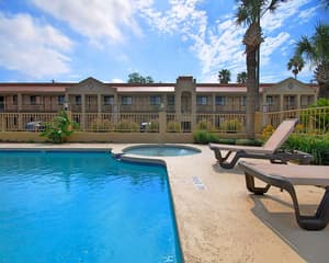 thumbnail: Outdoor pool