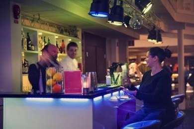 On-Site,Bar/Lounge