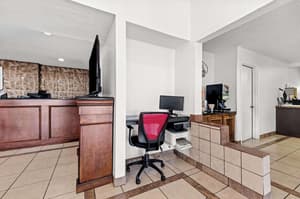 thumbnail: Business center