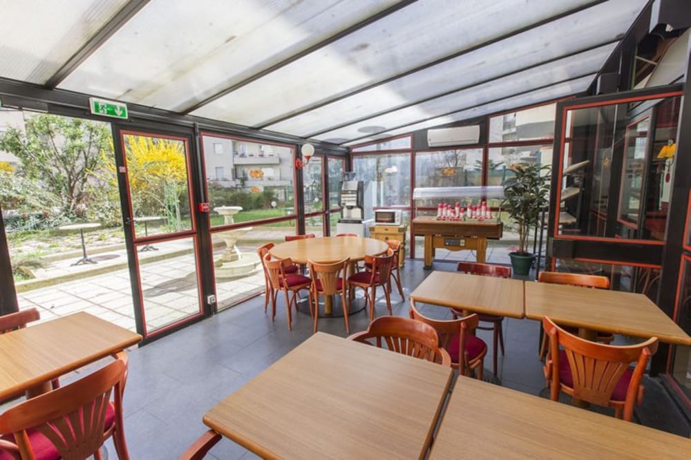 Restaurant-cafeteria