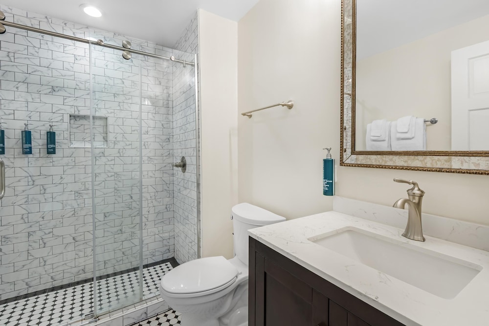 Bathroom shower