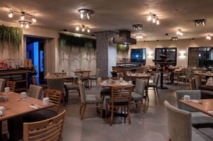 thumbnail: Restaurant