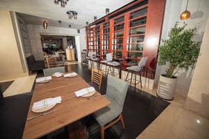 thumbnail: Restaurant