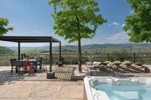 thumbnail: Terrace/patio
