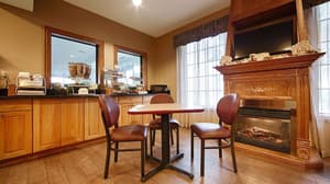 thumbnail: Breakfast area