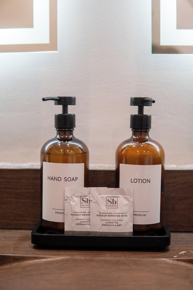 Bathroom amenities