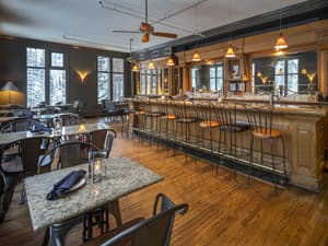 thumbnail: Restaurant