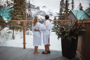 thumbnail: Outdoor spa tub