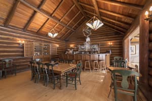 thumbnail: Bar (on property)