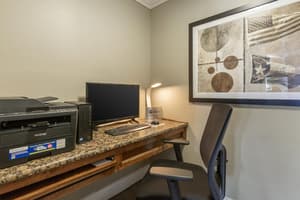 thumbnail: Business center
