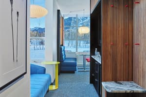 thumbnail: Interior entrance
