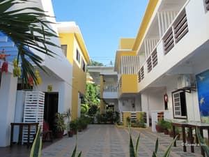 thumbnail: Exterior