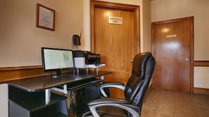 thumbnail: Business center