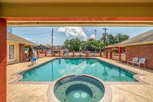 thumbnail: Outdoor pool