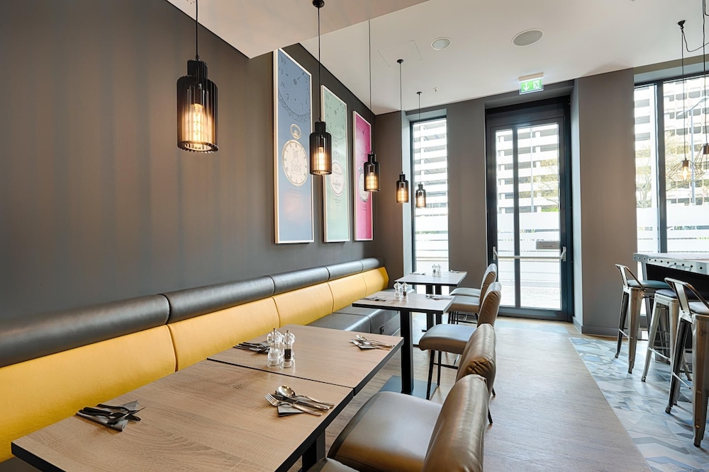 Restaurant-cafeteria