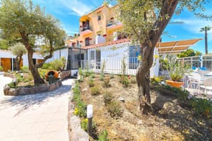 thumbnail: Garden