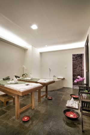 thumbnail: Treatment room