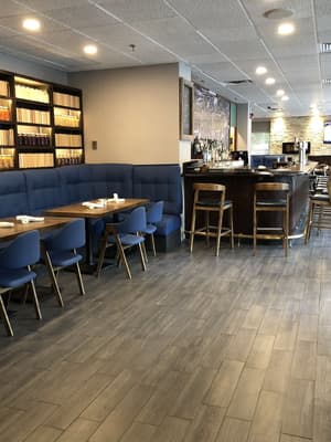 thumbnail: Restaurant