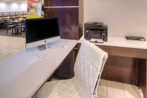 thumbnail: Business center