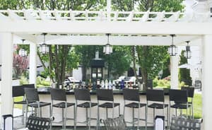 thumbnail: Bar (on property)