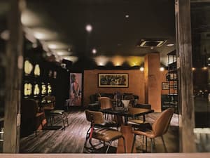 thumbnail: Restaurant