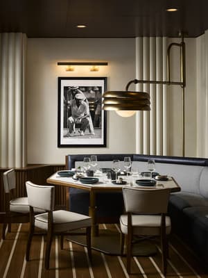 thumbnail: Restaurant