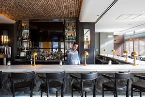 thumbnail: Bar (on property)