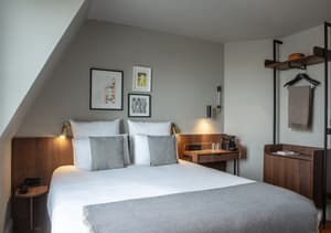 thumbnail: Room